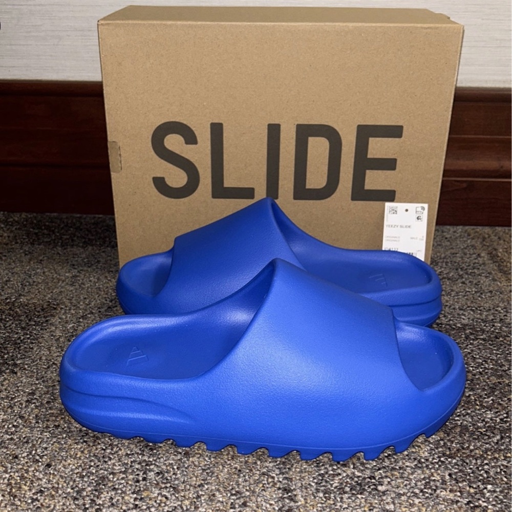 Yeezy Slide